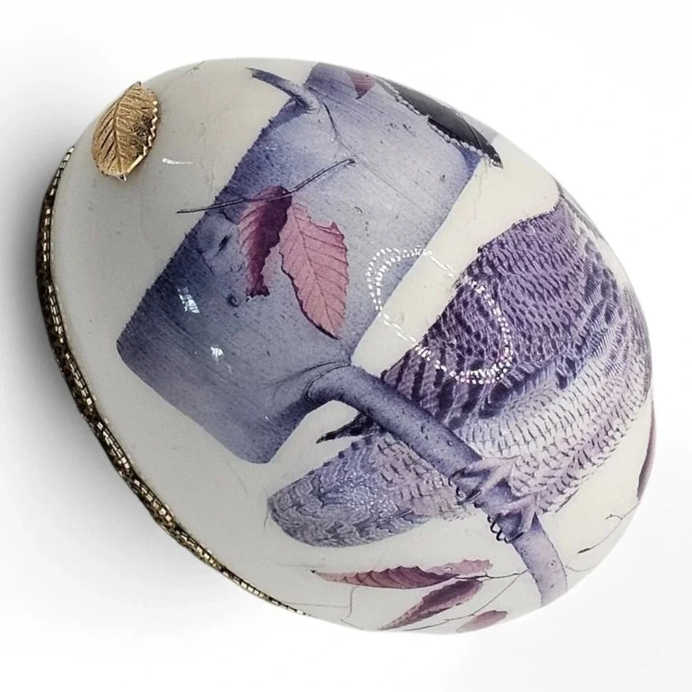 Vintage Porcelain Egg Shaped Paperweight Painted Realistic Snowy Owl Gold Leaves